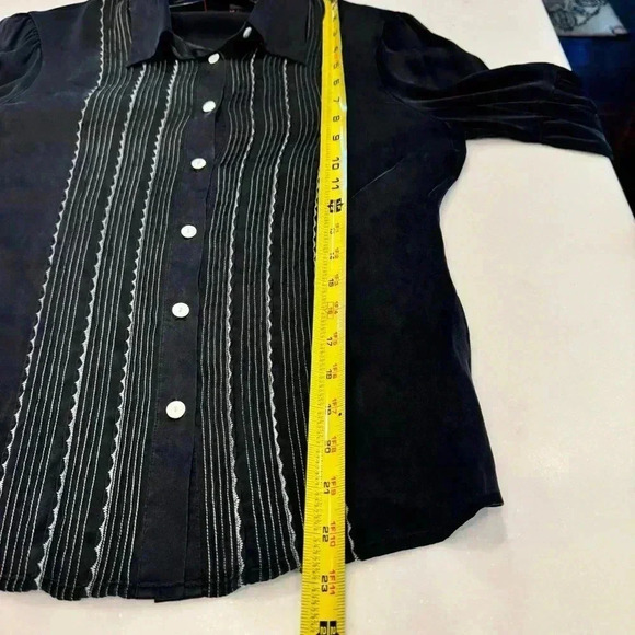 Barami Black & White SILK Pleated Button Down Top with puff long sleeves Size M - Picture 6 of 8